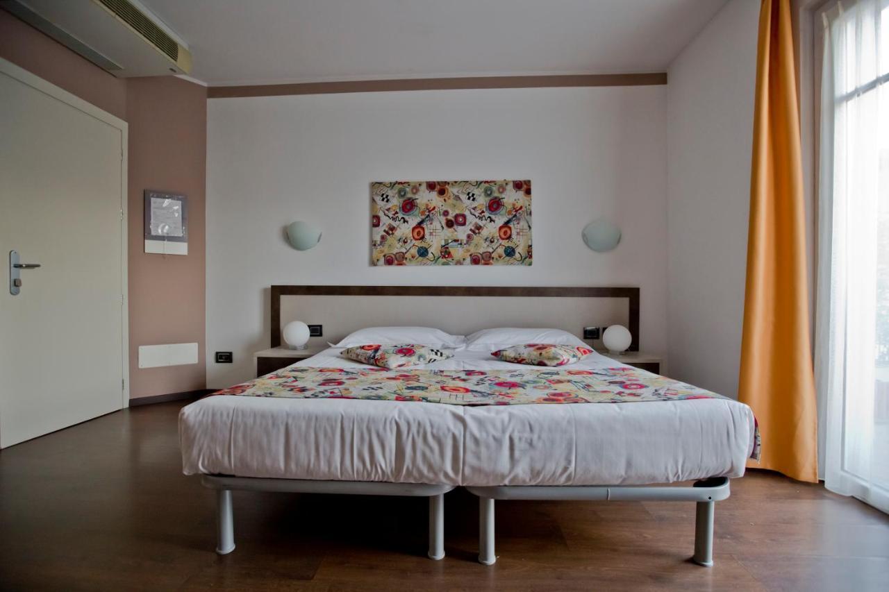קוליקו Hotel Lago Di Como מראה חיצוני תמונה