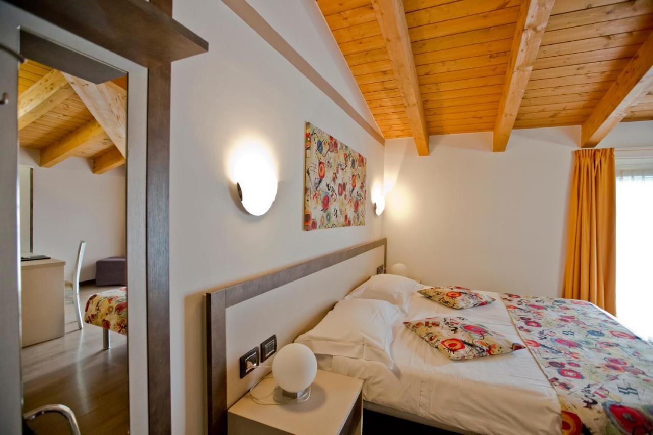 קוליקו Hotel Lago Di Como מראה חיצוני תמונה