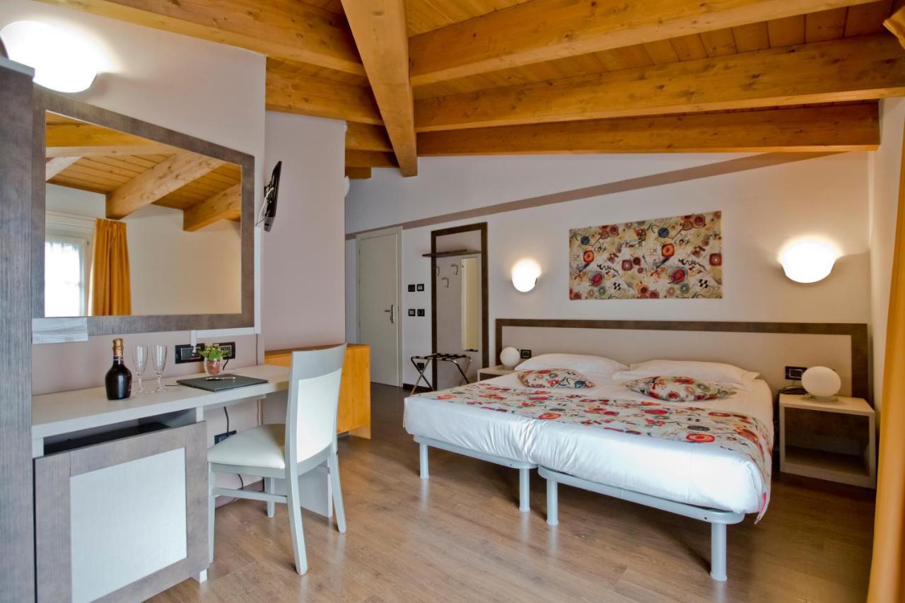 קוליקו Hotel Lago Di Como מראה חיצוני תמונה