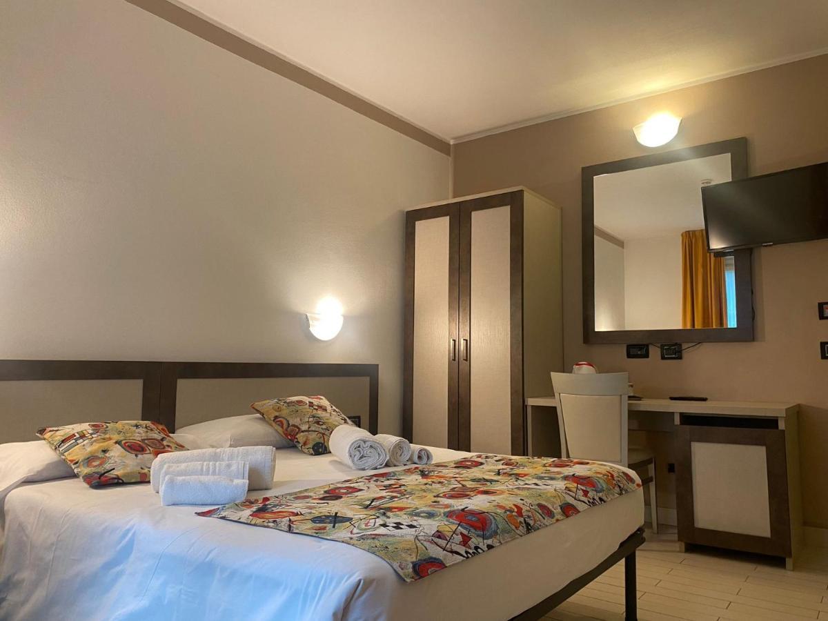 קוליקו Hotel Lago Di Como מראה חיצוני תמונה